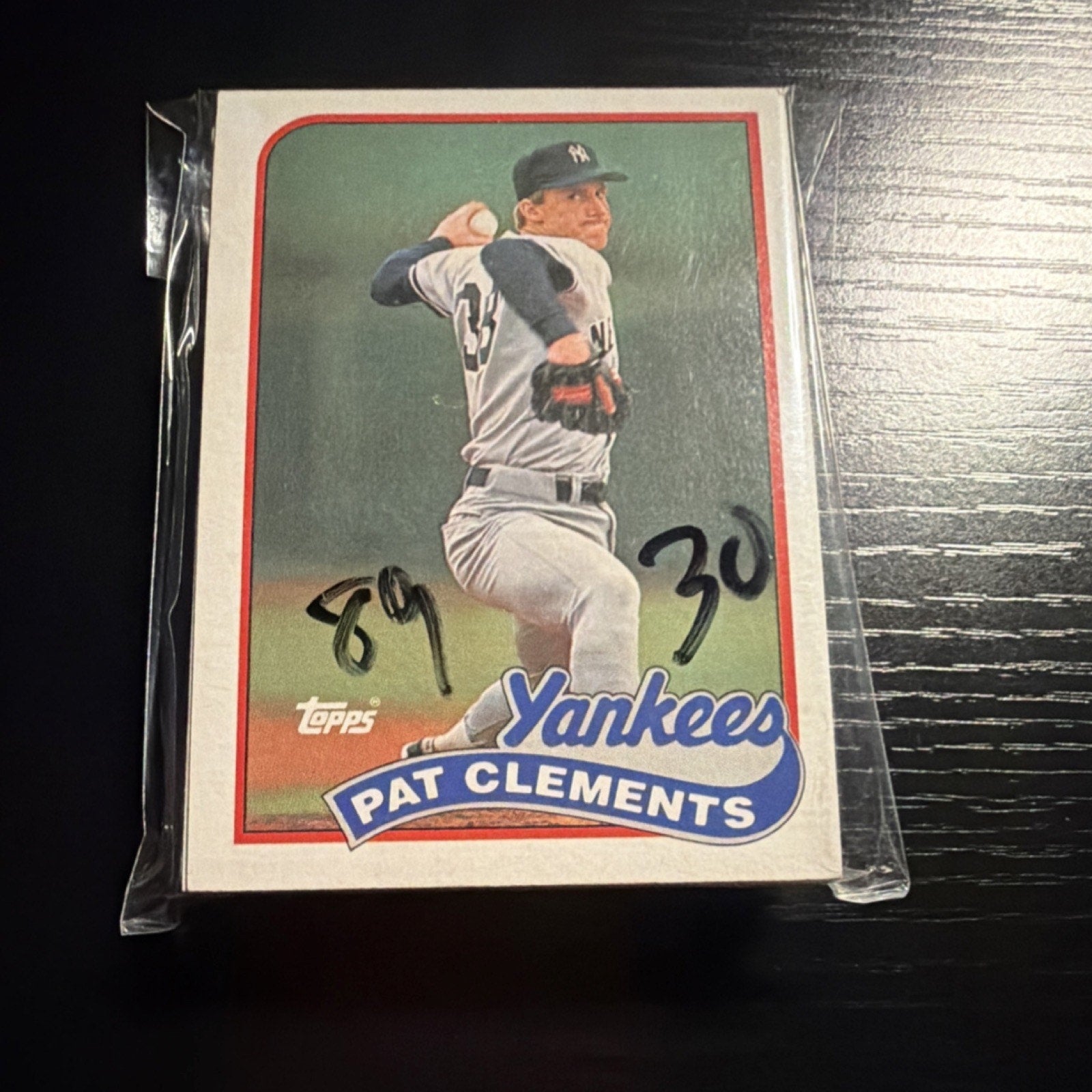 30 Card Lot - 1989 Topps MLB Baseball Sports Trading Card Lot