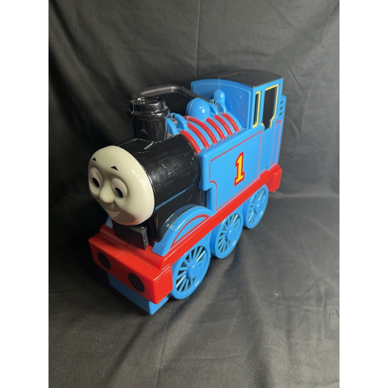 2002 Thomas And Friends - TAKE N' PLAY - Thomas The Tank Carrying Case Train