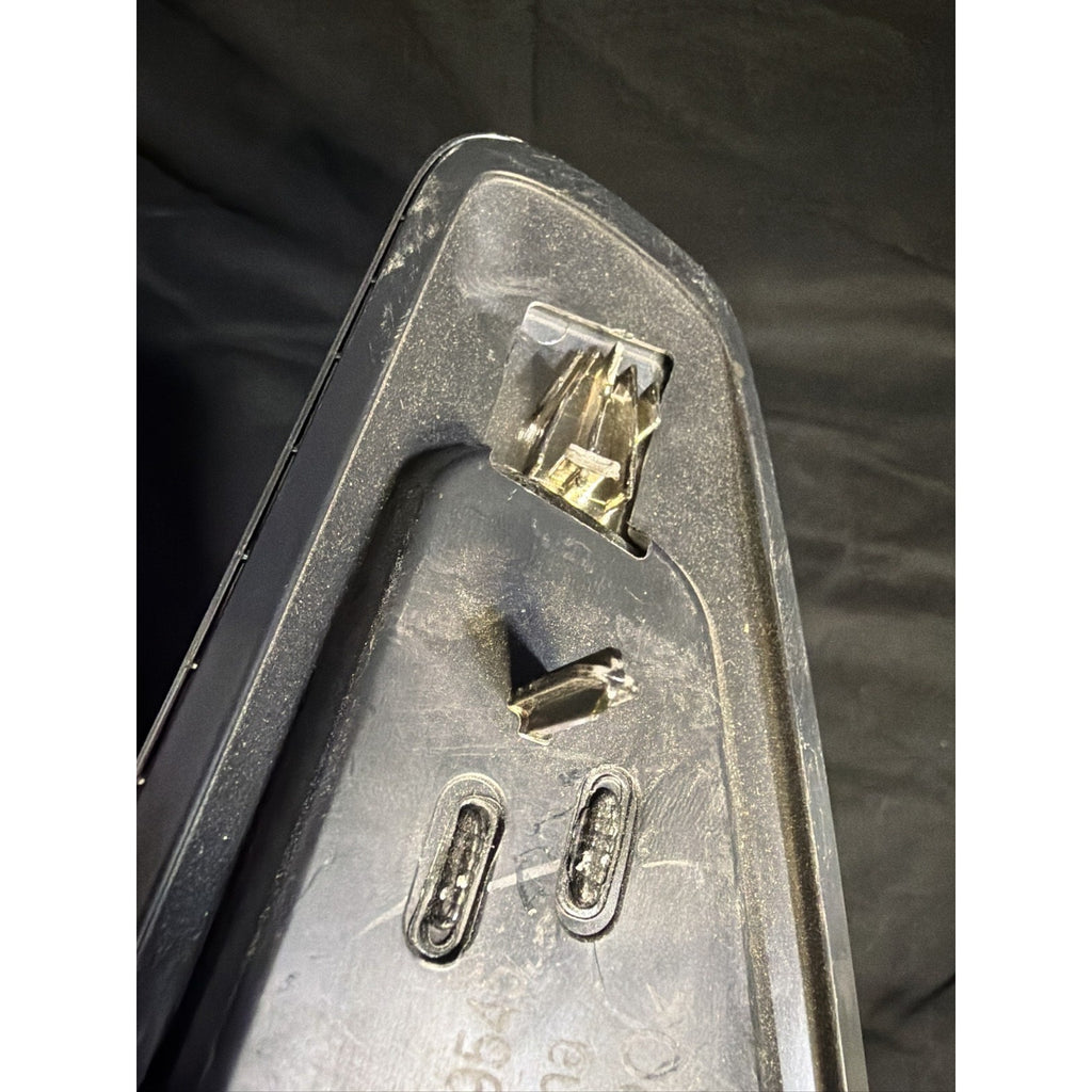 GMC Yukon XL Fender Vent Emblem Set Gloss Black 2021-2026(C5)