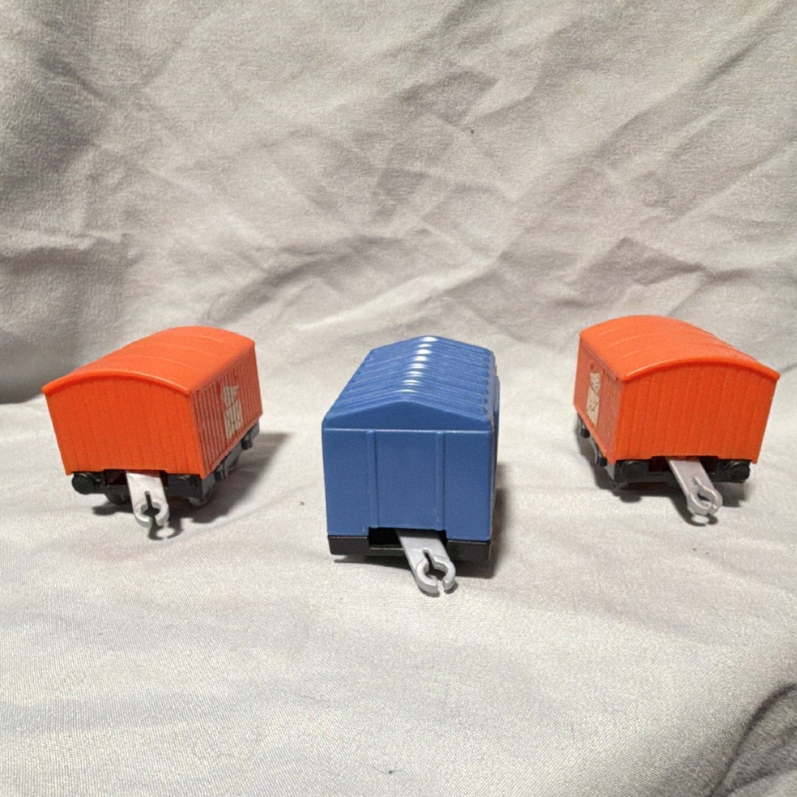 Brendam Bay Shipping Co. Blue Orange Plastic Rolling Stock Train Cars Set