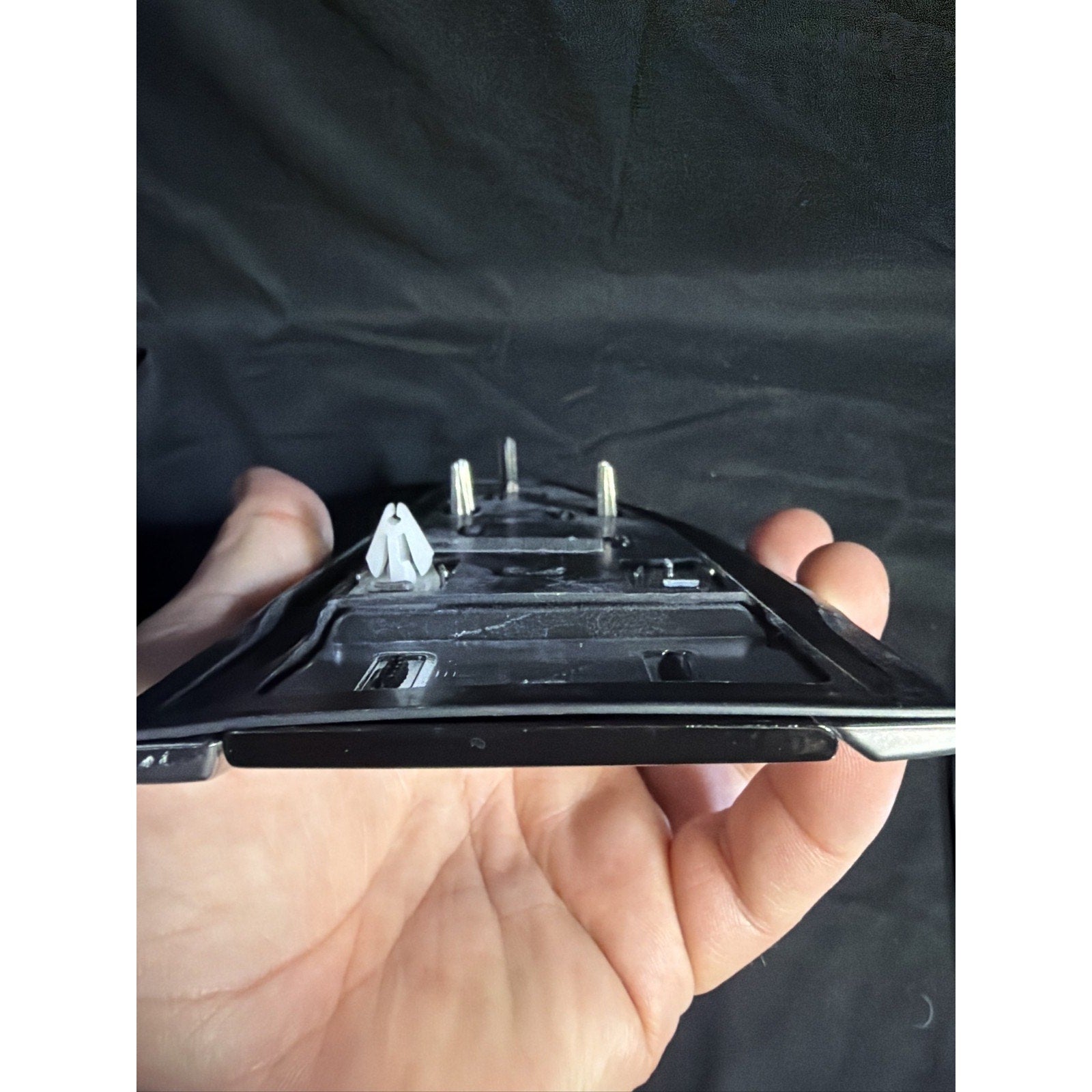 GMC Yukon XL Fender Vent Emblem Set Gloss Black 2021-2026(C5)