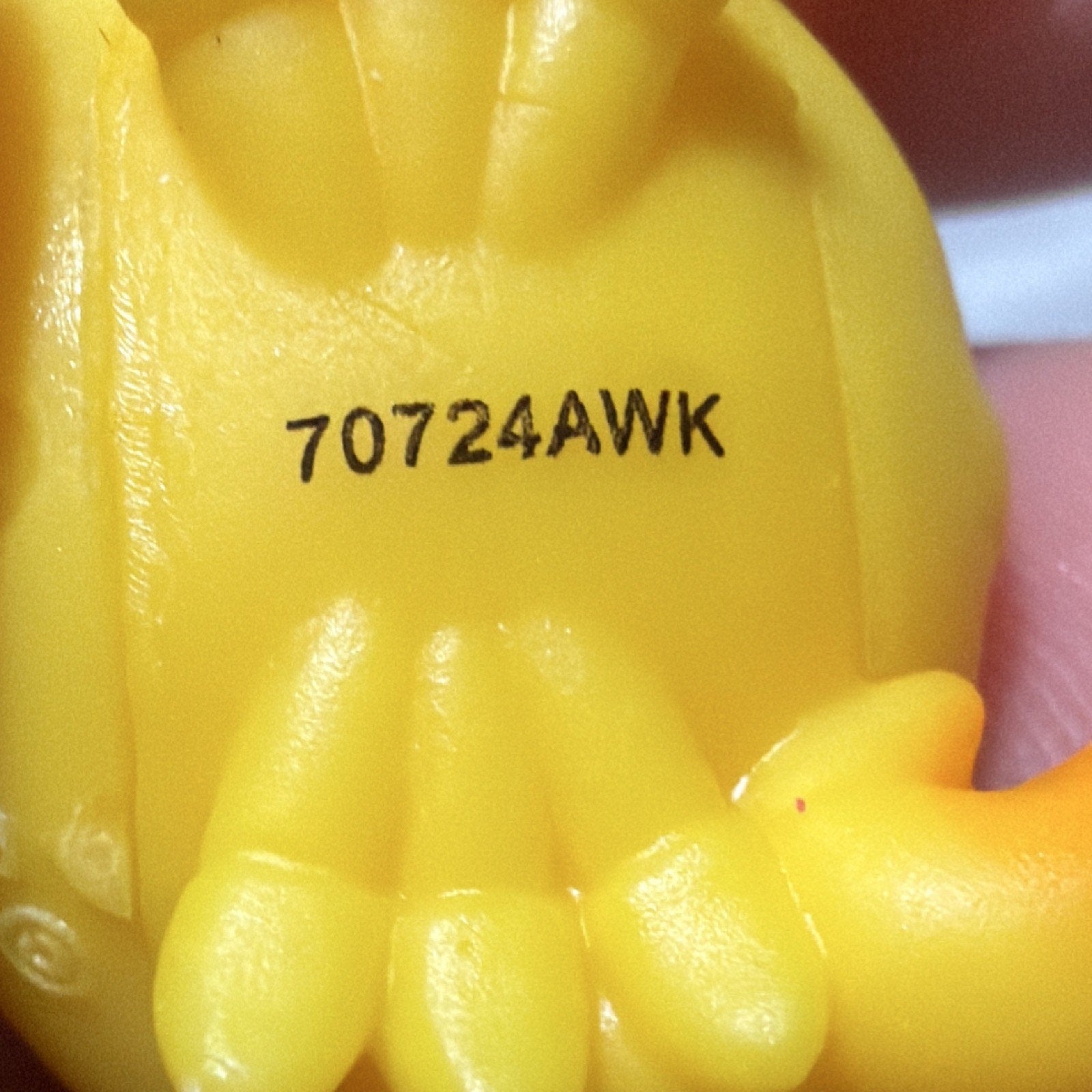 Hasbro Littlest Pet Shop Crab Figure 70724AWK Yellow Blue Eyes Orange Claws